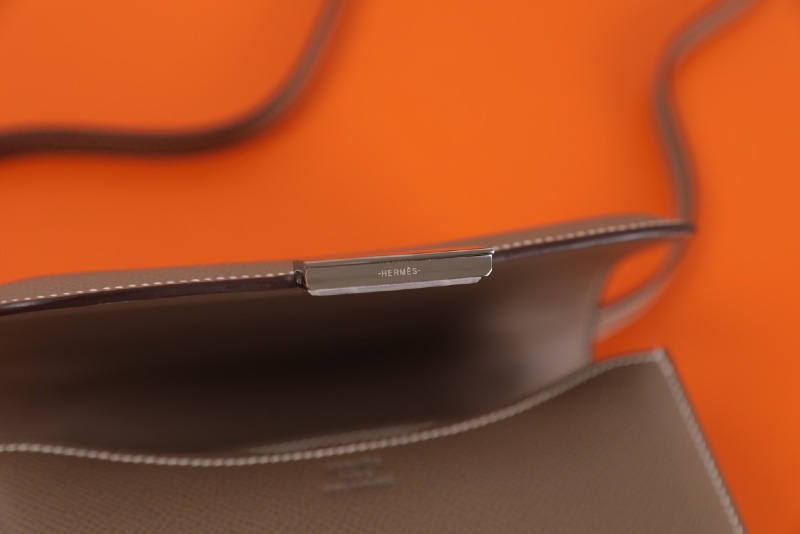 wallet90.jpg