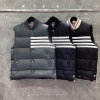 [THOM BROWNE-톰브라운]4선 다운 빅 퀼팅 재킷 조끼