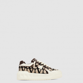[VALENTINO-발렌티노] 나파 가죽 V 로고 스니커즈