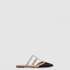 [VALENTINO-발렌티노] 페이턴트 가죽 락스터드 뮬